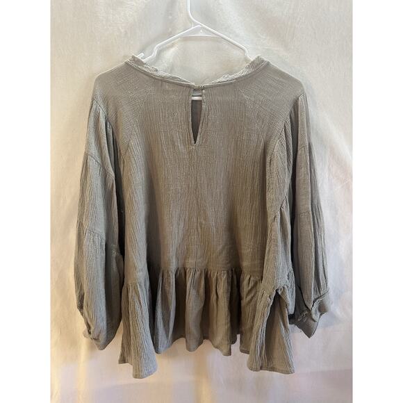 Mod Ref Taupe Textured Peplum Blouse (Size L) - Picture 7 of 7